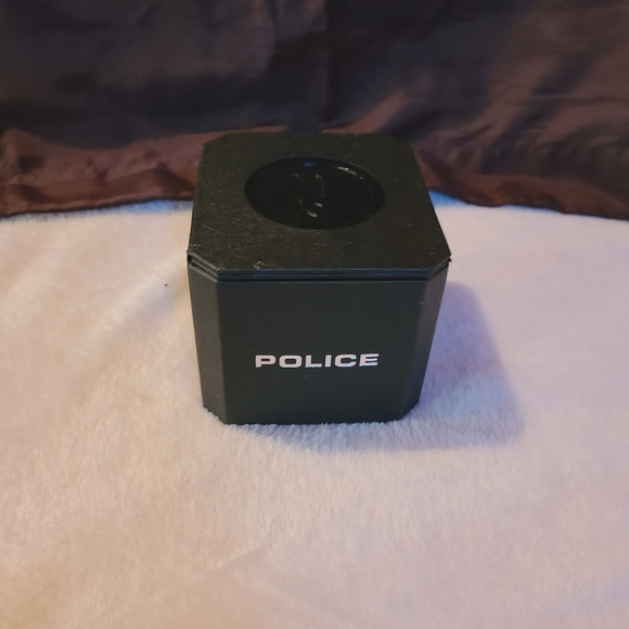 Police Unique Men's Watch - Picture 6 of 13